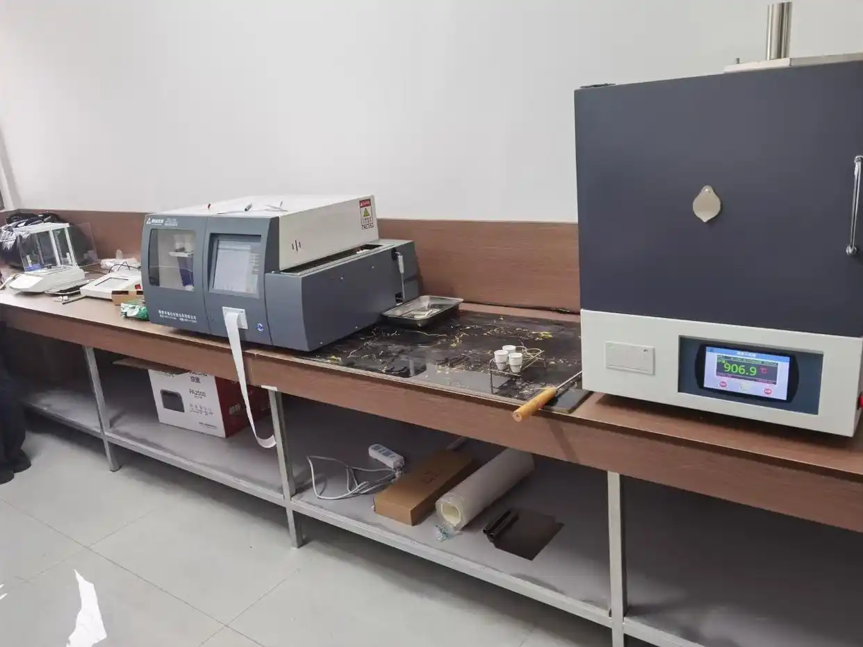 Bagaimana untuk memproses data kalorimeter bom oksigen?