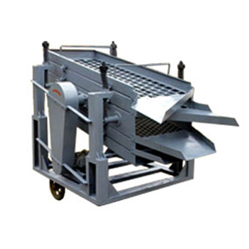 Ayak mekanikal kumpulan di hadapan dram kok